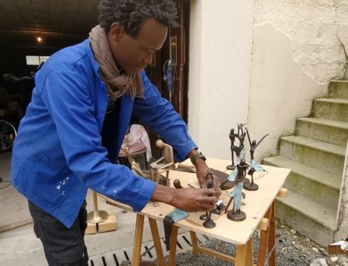 LDWTV – Souleymane Traore, sculpteur suivi de contes africains  lus par Martine Lebon